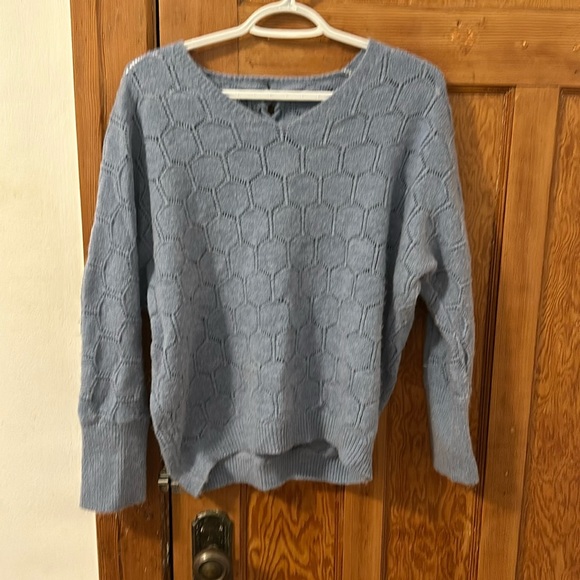 Bleu sweater - Picture 1 of 2